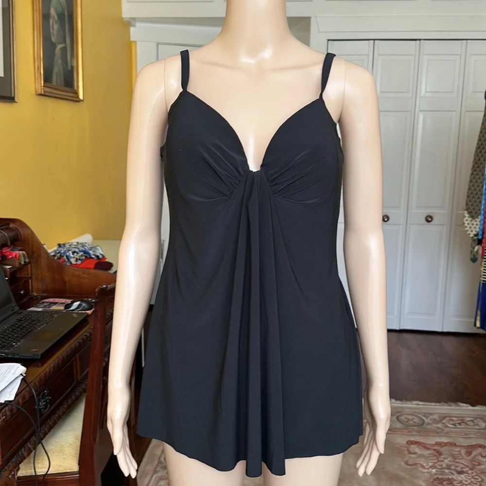 Miraclesuit Marina Black Underwire Plunge Tankini Top Women's Size 10